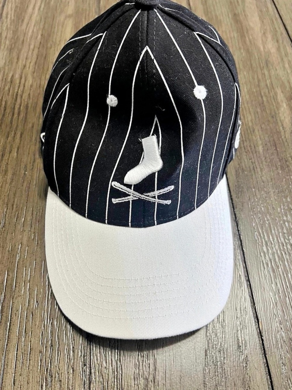 Men’s Chicago White Sox Melonwear Coca-Cola Graphic Striped Hat in Black & Whit